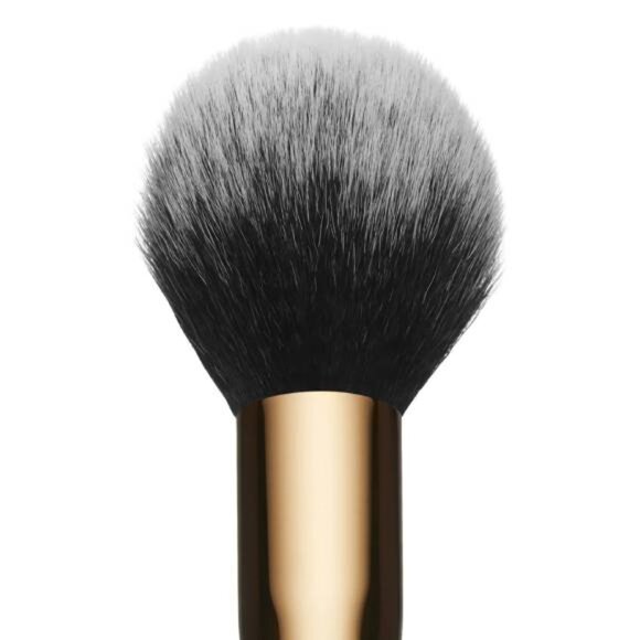 Pat McGrath Skin Fetish: Sublime Perfection Powder Brush - Picture 2 of 3